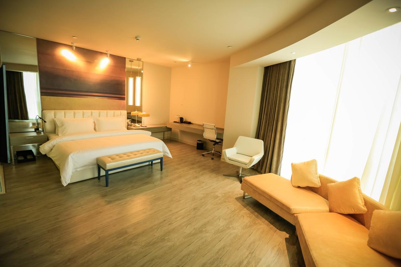 Metropolo Jin Jiang Hotels Turpan Administrative The Heart Of Pai ภายนอก รูปภาพ