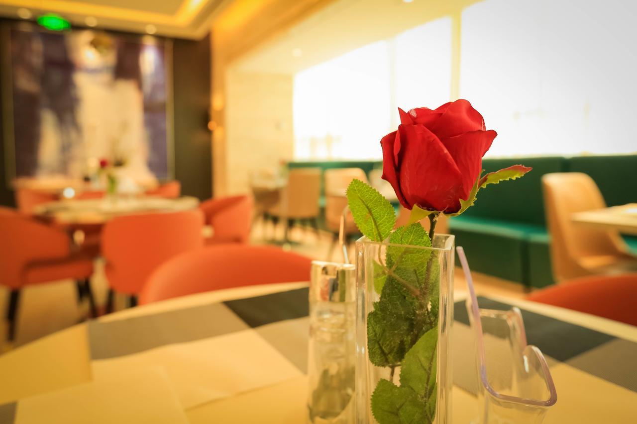 Metropolo Jin Jiang Hotels Turpan Administrative The Heart Of Pai ภายนอก รูปภาพ